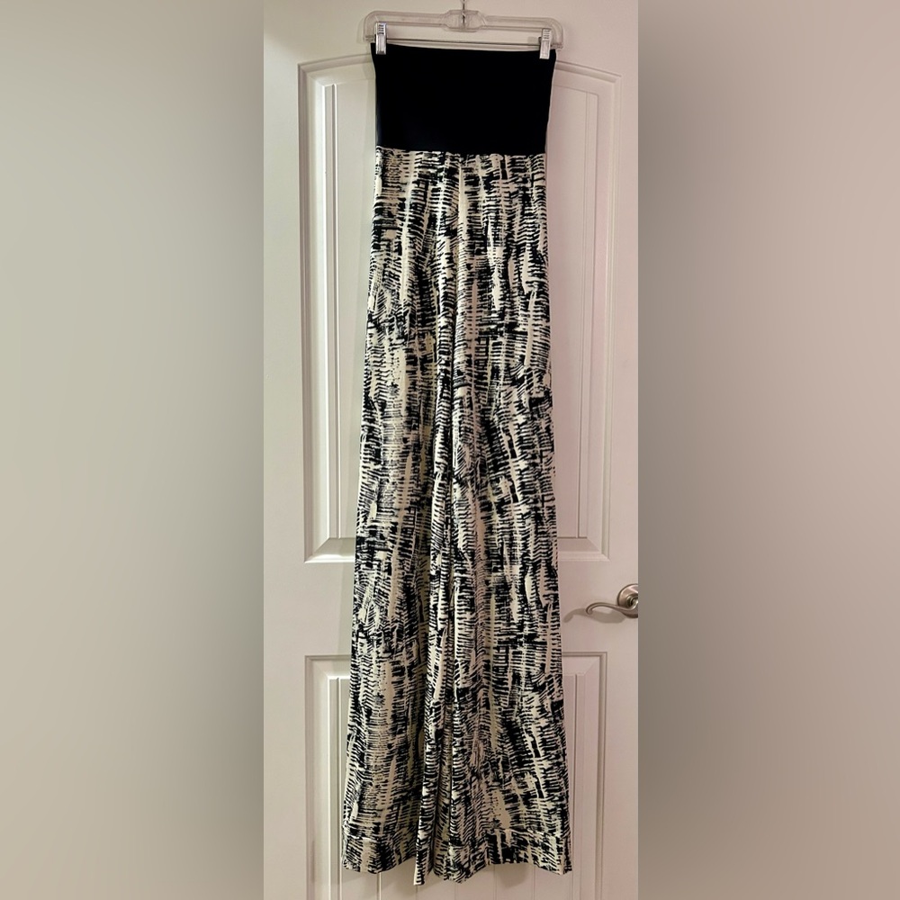 Filthy Mouth Strapless Romper.  Size Small.  NWT.